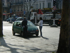 renault car getting a ticket